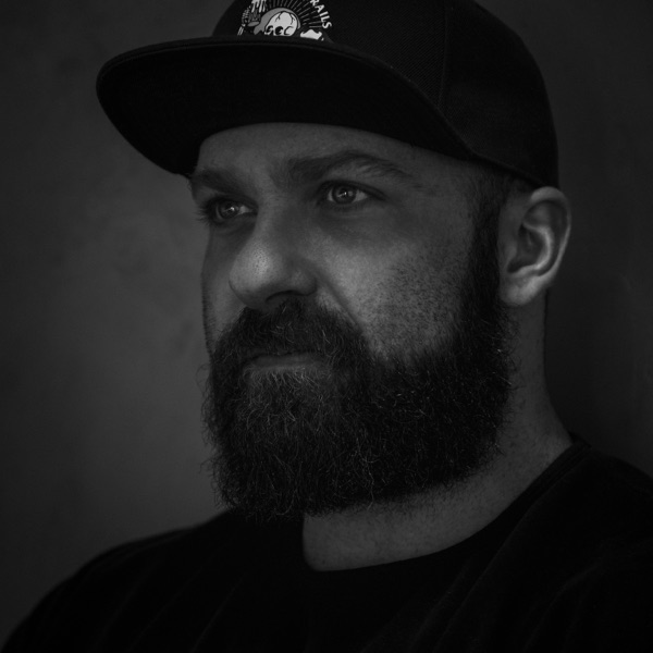 Ian, founder of GoodGuidesStore